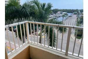 100 6th Street, Boynton Beach, FL 33435 - MLS#R11160701