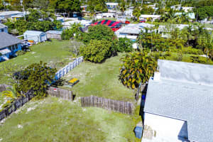 1073 Florence Road, Lake Worth, FL 33462 - MLS#R11160799