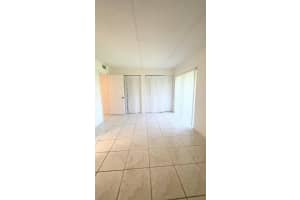 600 Village Green Court, Palm Springs, FL 33461 - MLS#R11160813