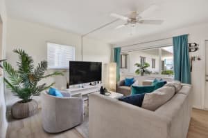 2286 Lake Osborne Drive Apt. 4, Lake Worth Beach, Fl 33461, Lake Worth Beach