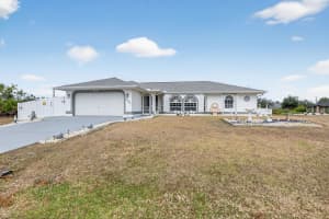 12320 Evelyn Avenue, Port Charlotte, FL 33981 - MLS#R11160881