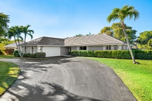 413 Country Club Drive, Atlantis, FL 33462 - MLS#R11160883