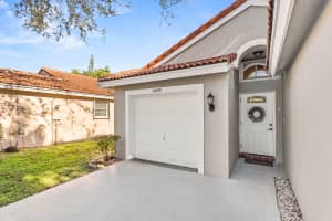 6680 Green Island Circle, Lake Worth, FL 33463 - MLS#R11160898