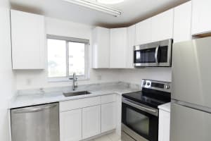 7 Westwood Avenue, Tequesta, FL 33469 - MLS#R11160902