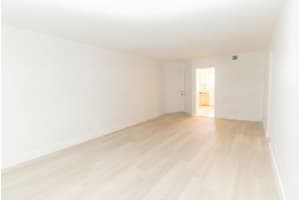 7 Westwood Avenue, Tequesta, FL 33469 - MLS#R11160902