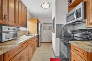 714 10th Street, Hallandale Beach, FL 33009 - MLS#R11160911