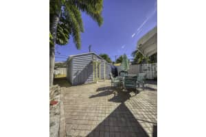 320 J Street, Lake Worth Beach, FL 33460 - MLS#R11160915