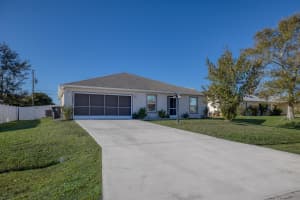 1432 Leisure Lane, Port Saint Lucie, FL 34953 - MLS#R11160923