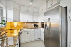 1043 Hillsboro Mile 18c, Hillsboro Beach, FL 33062, Hillsboro Beach, FL 33062 - MLS#R11160926