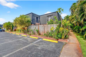 136 Woodland Road, Palm Springs, FL 33461 - MLS#R11160956