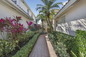 951 Augusta Pointe Drive, Palm Beach Gardens, FL 33418 - MLS#R11160961