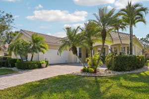 8693 Nicolete Lane, Hobe Sound, FL 33455 - MLS#R11160965