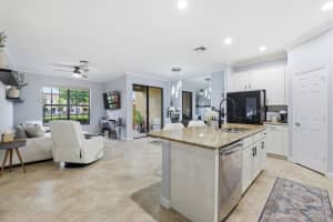 10457 Wellington Parc Drive, Wellington, FL 33449 - MLS#R11160972