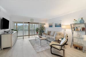 1319 Hillsboro Boulevard, Deerfield Beach, FL 33441 - MLS#R11160976