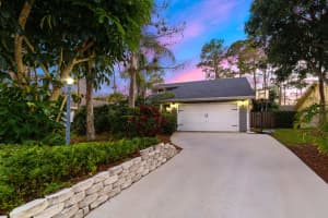 1045 Raintree Lane, Wellington, Fl 33414, Wellington