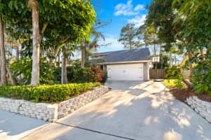 1045 Raintree Lane, Wellington, FL 33414 - MLS#R11160978