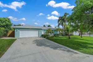 356 Mars Avenue, Tequesta, FL 33469 - MLS#R11161020
