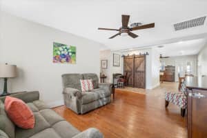 925 27th Avenue, Vero Beach, FL 32960 - MLS#R11161030