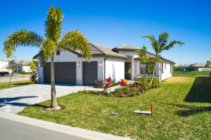 12461 Water Dance Way, Port Saint Lucie, FL 34987 - MLS#R11161035