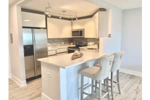 340 Sunset Drive, Fort Lauderdale, FL 33301 - MLS#R11161051