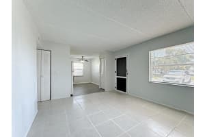 694 Michigan Court, St Cloud, FL 34769 - MLS#R11161054