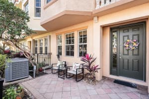 2455 San Pietro Circle, Palm Beach Gardens, FL 33410 - MLS#R11161078