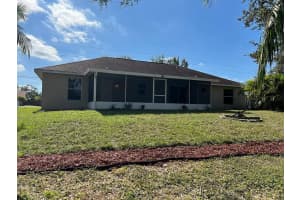 117 Glenwood Drive, Port Saint Lucie, FL 34984 - MLS#R11161087