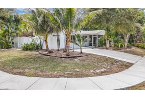 702 Sunset Drive, Lake Worth Beach, FL 33461 - MLS#R11161101