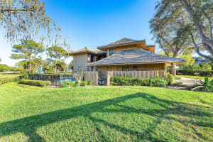 4 Sutherland Court, Palm Beach Gardens, FL 33418 - MLS#R11161128