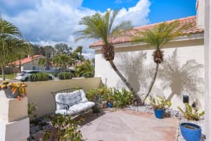 29 Dogwood Circle, Boynton Beach, FL 33436 - MLS#R11161134