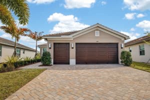 11821 Coral Cove Parkway, Port Saint Lucie, FL 34987 - MLS#R11161182