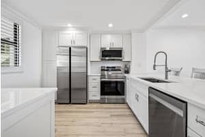 944 Oak Harbour Drive, Juno Beach, FL 33408 - MLS#R11161236