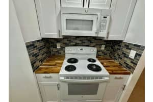 1201 Lake Victoria Drive, West Palm Beach, FL 33411 - MLS#R11161257