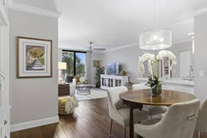 651 Okeechobee Boulevard, West Palm Beach, FL 33401 - MLS#R11161306