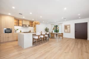 350 Colonial Road, West Palm Beach, FL 33405 - MLS#R11161321