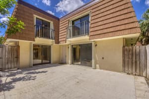 2414 24th Court, Jupiter, FL 33477 - MLS#R11161329