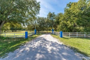 18 144th Drive, Okeechobee, FL 34972 - MLS#R11161410