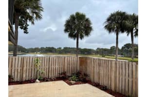 2435 24th Way, West Palm Beach, FL 33407 - MLS#R11161417