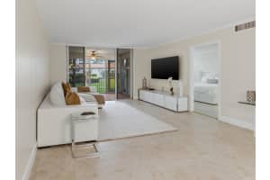 911 Gardenia Drive, Delray Beach, FL 33483 - MLS#R11161426