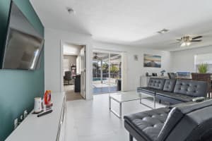 552 Banks Terrace, Port Saint Lucie, FL 34953 - MLS#R11161433