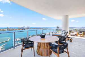 220 Lake Shore Drive, Lake Park, FL 33403 - MLS#R11161442