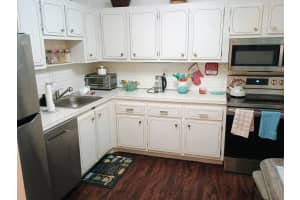 8100 Sw 24th Street 307, North Lauderdale, Fl 33068, North Lauderdale