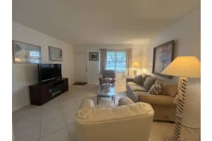 21 Abbey Lane, Delray Beach, FL 33446 - MLS#R11161523