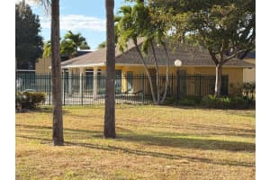 410 Meadows Circle, Boynton Beach, FL 33436 - MLS#R11161528