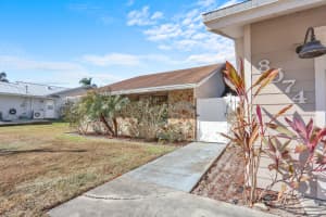 8074 River Lane Lane, Stuart, FL 34997 - MLS#R11161536