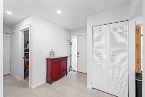 40 Seminole Court, Royal Palm Beach, FL 33411 - MLS#R11161639