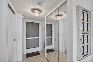 3590 Via Poinciana 616, Lake Worth, FL 33467, Lake Worth, FL 33467 - MLS#R11161675