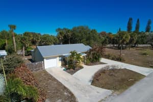 2427 Ne Center Street, Jensen Beach, Fl 34957, Jensen Beach