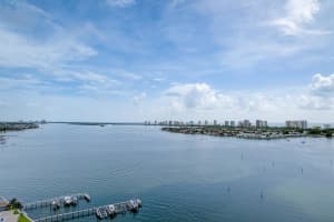 2650 Lake Shore Drive, Riviera Beach, FL 33404 - MLS#R11161693