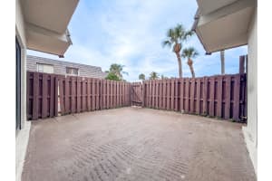 1827 Congress Avenue, West Palm Beach, FL 33401 - MLS#R11161710